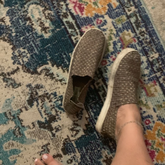 A Lot Size 10 shoes - Picture 15 of 15